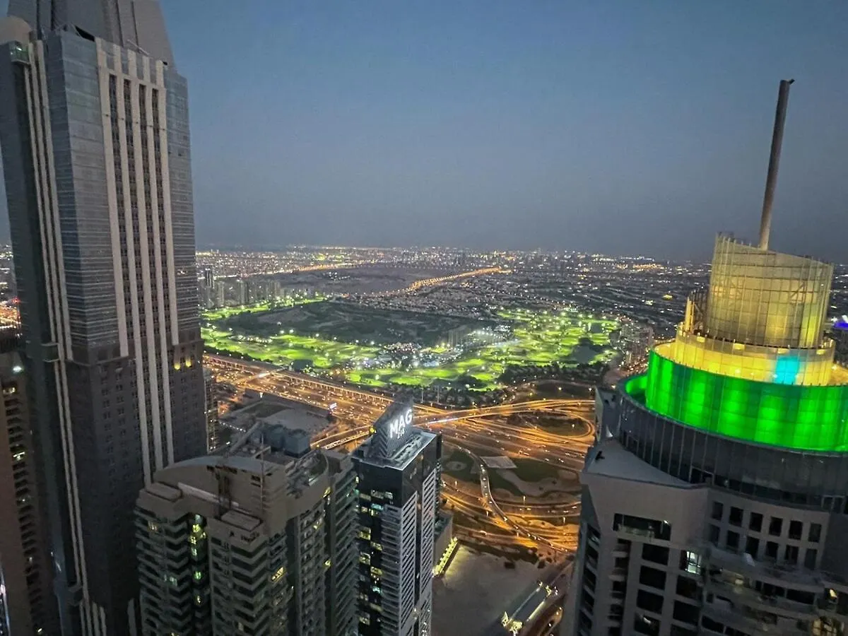 Stunning 1-Bedroom Apartment With Marina Views Dubai 0*,