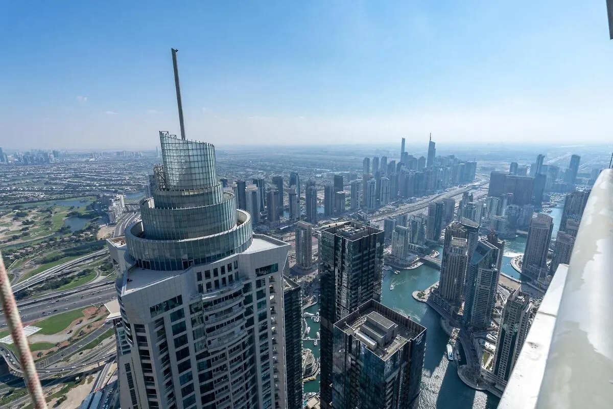 Stunning 1-Bedroom Apartment With Marina Views Dubai 0*,