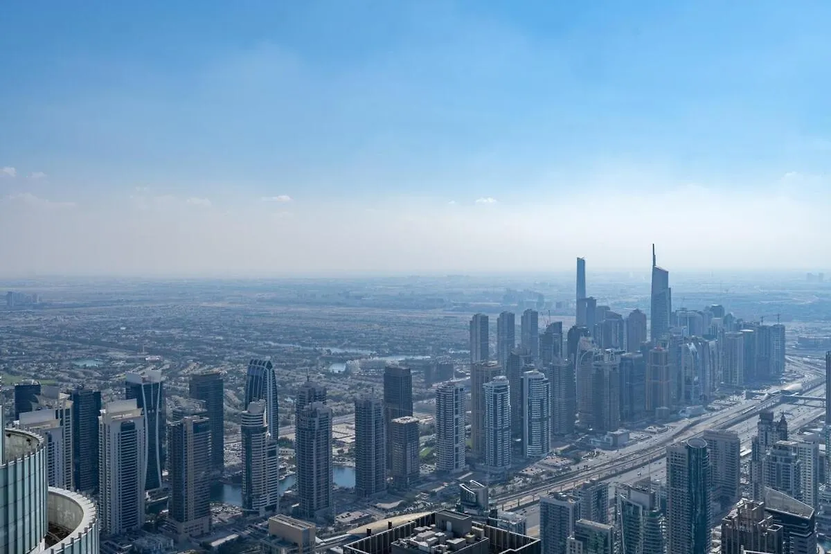 Stunning 1-Bedroom Apartment With Marina Views Dubai