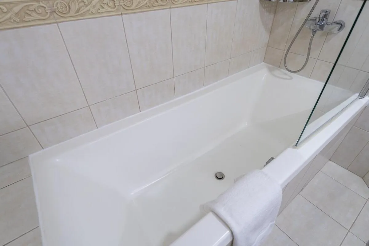 Stunning 1-Bedroom Apartment With Marina Views Dubai 0*,