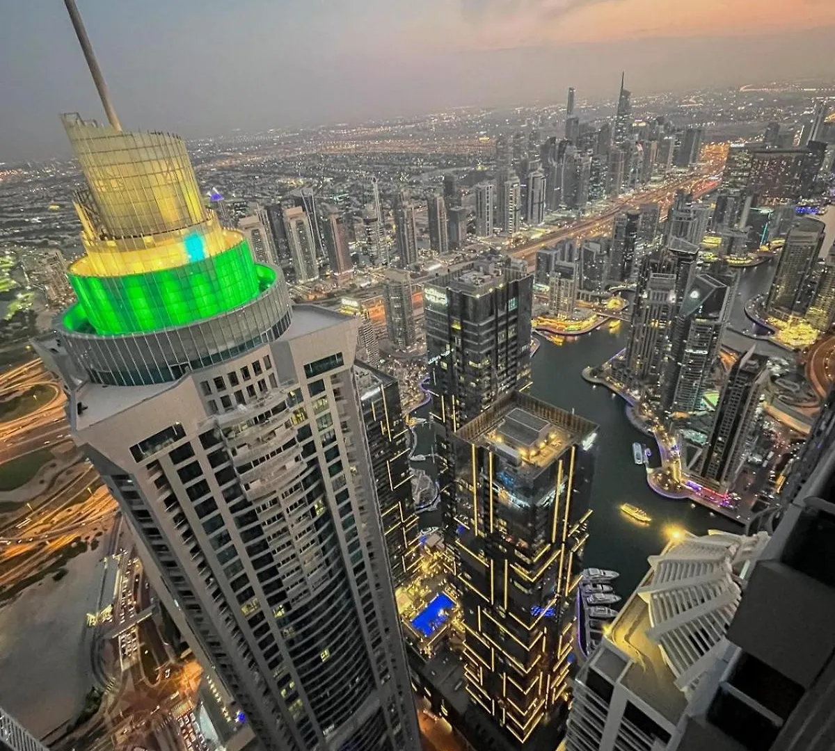 Stunning 1-Bedroom Apartment With Marina Views Dubai 0*,  United Arab Emirates